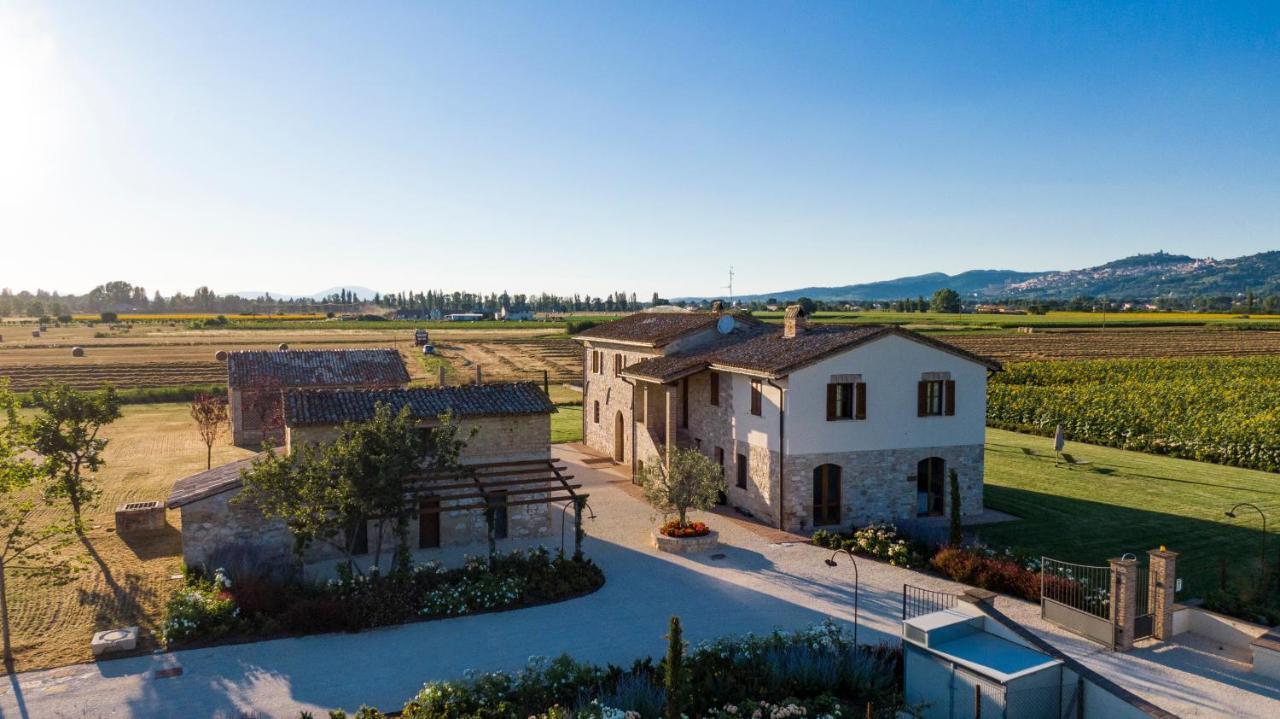 Borgo Degli Angeli Resort E Spa 산비탈레 외부 사진