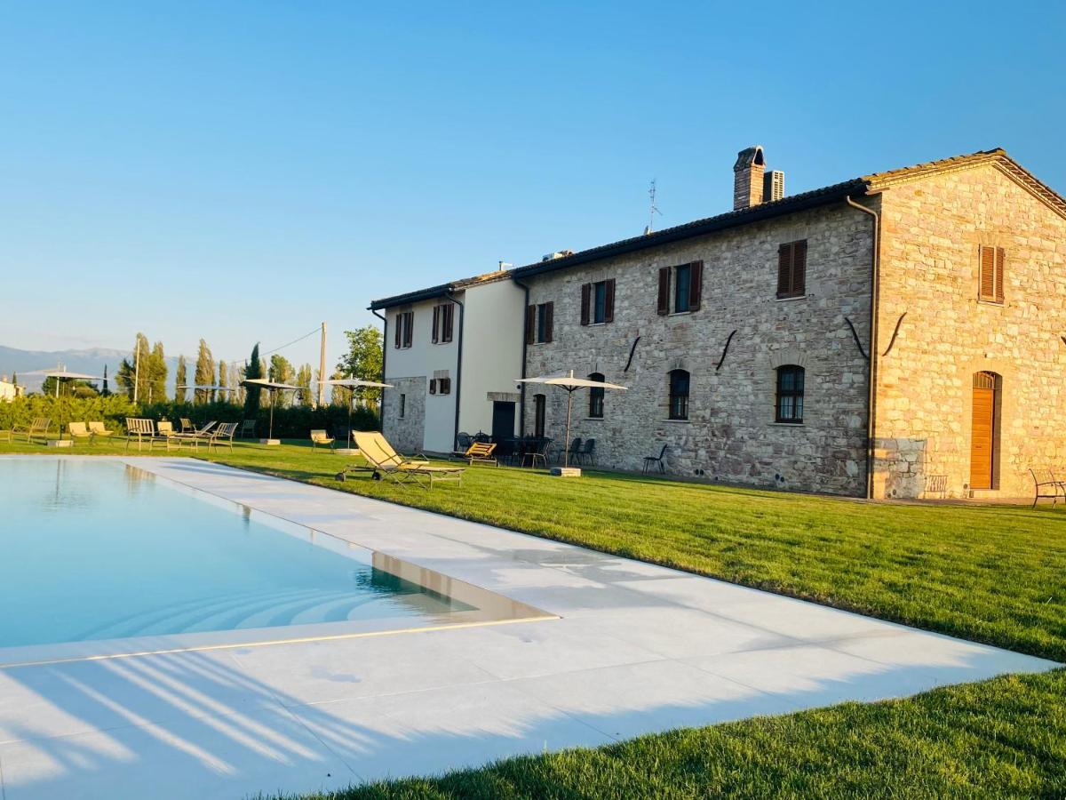 Borgo Degli Angeli Resort E Spa 산비탈레 외부 사진