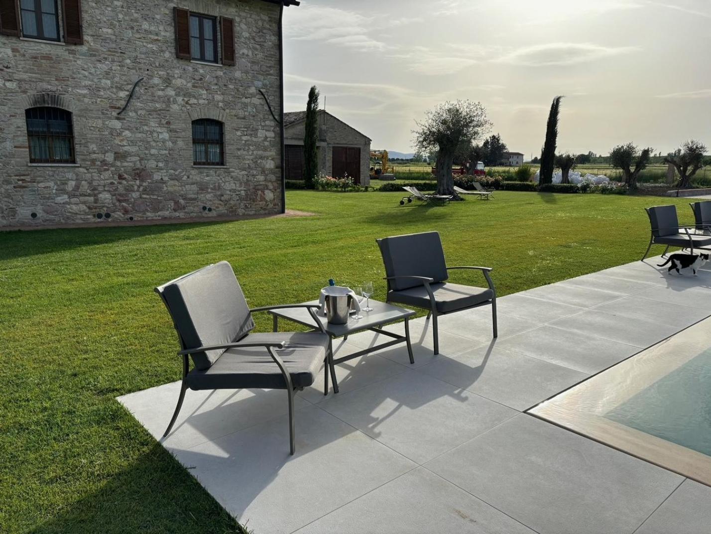 Borgo Degli Angeli Resort E Spa 산비탈레 외부 사진