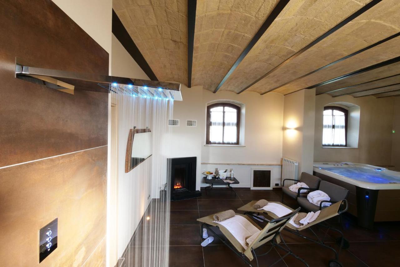 Borgo Degli Angeli Resort E Spa 산비탈레 외부 사진