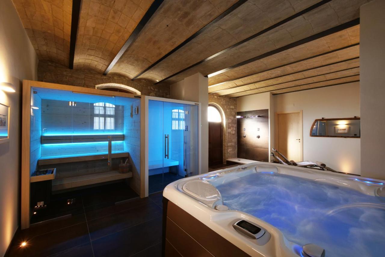 Borgo Degli Angeli Resort E Spa 산비탈레 외부 사진